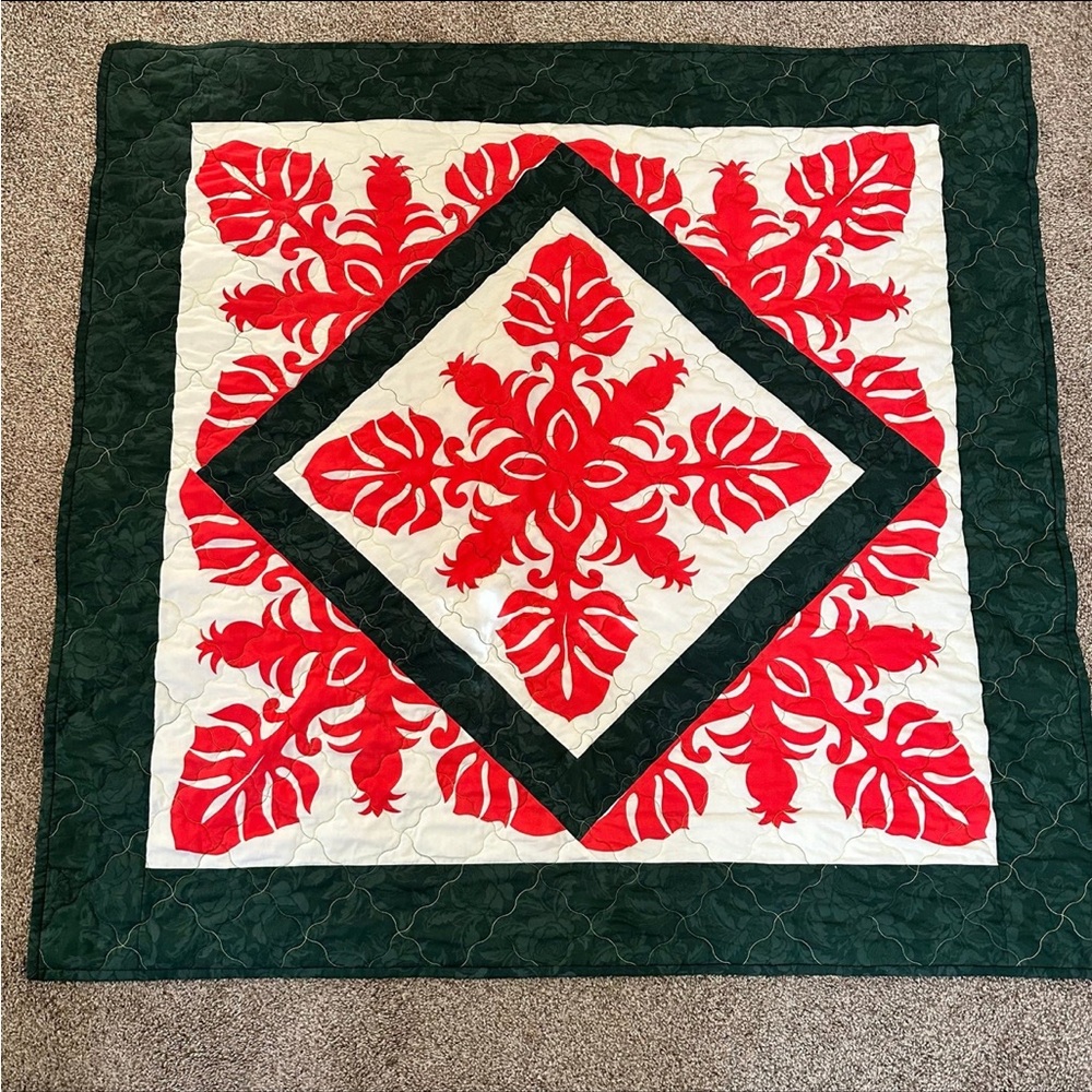 Hawaiian Quilt Style Wall Hanging Throw Table Pineapple (?) Sewn Cloth Cover